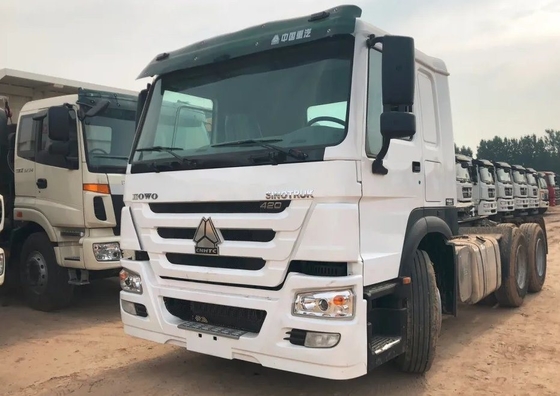 Sinotruk Used and Tractor Truck Tow Trailer 6*4 with Manual Transmission Type