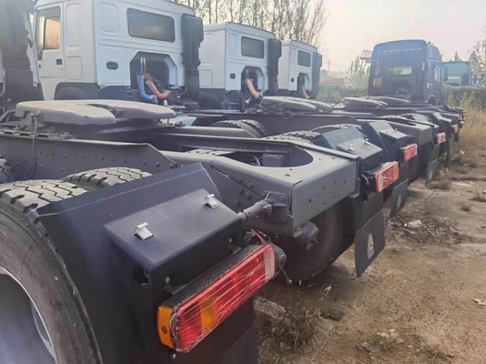 Heavy Duty Used Sinotruk Tractor Truck Head Trailer Tow ISO Certified Euro 2 Emission Standard