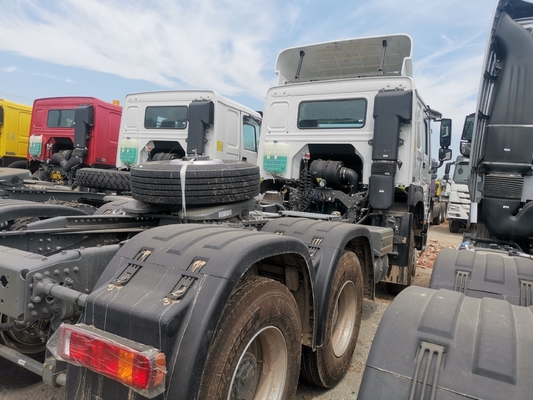 Second-Hand Used Diesel Heavy Duty 371HP Tractor Truck Tow with Tubeless Tire Design