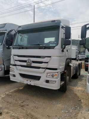 Second-Hand Used Diesel Heavy Duty 371HP Tractor Truck Tow with Tubeless Tire Design