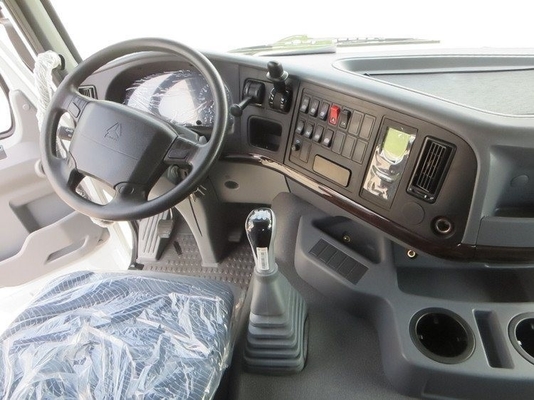 Second-Hand Cargo Vehicle Trailer Head Tractor Truck with Euro 2 Emission Standard