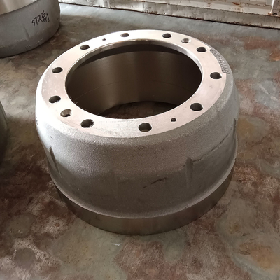 Electrical System Parts Sinotruk HOWO Truck Front Brake Drum AZ9112440001 with Wheel