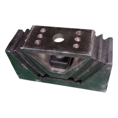 Wheel Driving System Parts Sinotruk HOWO Truck Engine Bracket Rubber Mounting Az9725590031