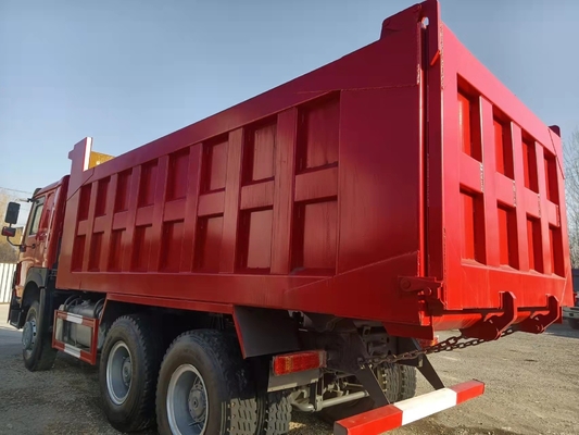 Tubeless Tire Design Sinotruk HOWO 336-380HP Dump Trucks in with Horsepower 351-450hp