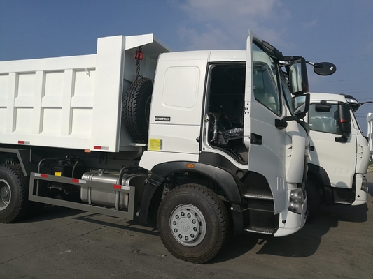 HOWO 6X4 Tipper Truck with 20 Cubic Meter Engine Capacity and Euro 2 Emission Standard