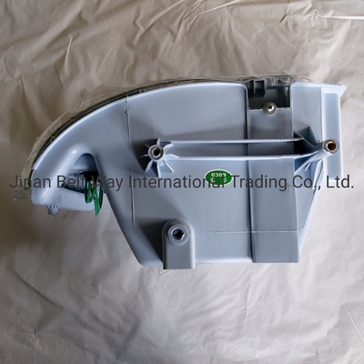 Sinotruk HOWO Truck Parts Truck Spare Parts Head Lamp Wg9719720001 for South Asia Market