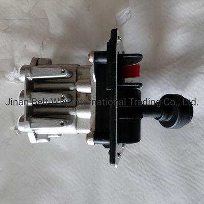 Sinotruk HOWO Truck Parts Truck Spare Parts Hand Brake Valve Wg9000360165 for Market