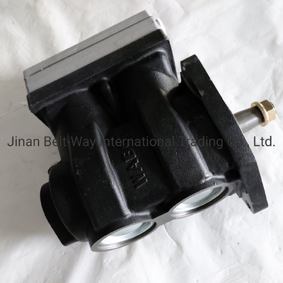 Sinotruk HOWO Truck Spare Parts Air Compressor Vg1246130008 for Trucks in South Asia